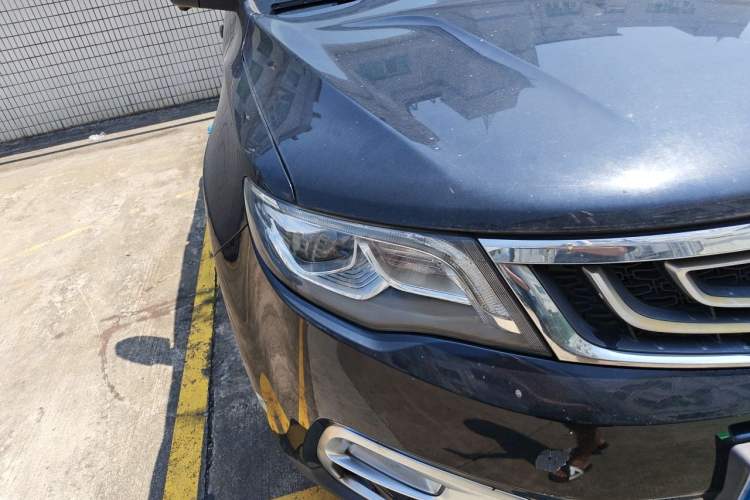Used Geely Auto Emgrand X7 Sport 2016 1.8TD Automatic Smart Model Right Front Headlight