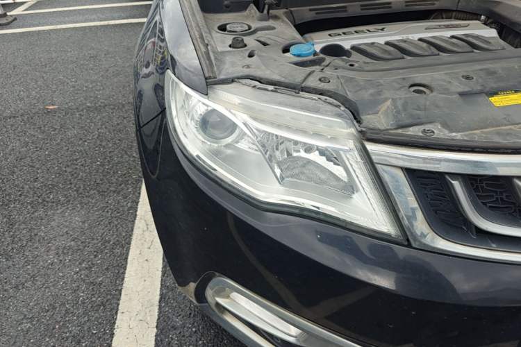 Used Geely Auto Emgrand X7 Sport 2016 1.8TD Automatic Smart Connectivity Version Right Front Headlight