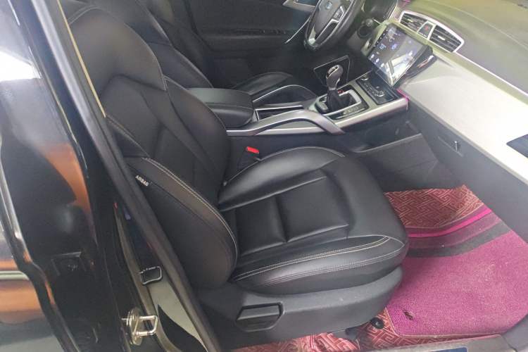 Used Geely Auto Emgrand X7 Sport 2016 2.0L Manual Smart Connect Version Right Front Seat