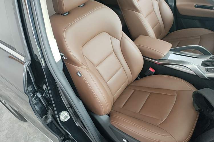 Used Geely Auto Emgrand X7 Sport 2016 1.8TD Automatic ZhiZun Version Right Front Seat