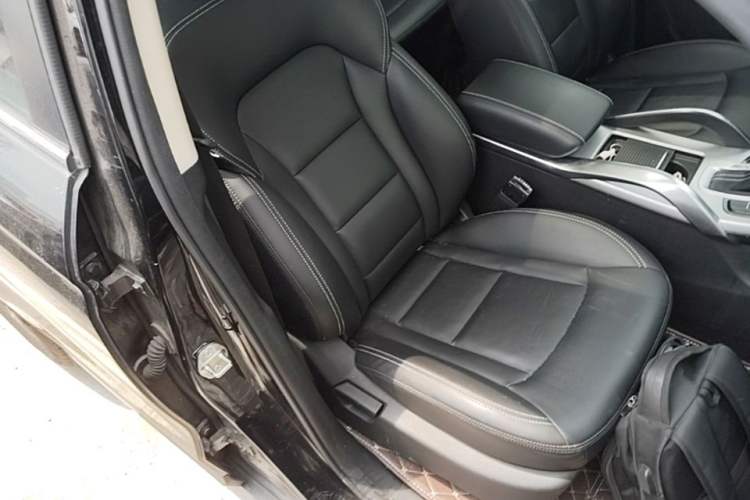Used Geely Auto Emgrand X7 Sport 2016 1.8TD Automatic Smart Model Right Front Seat