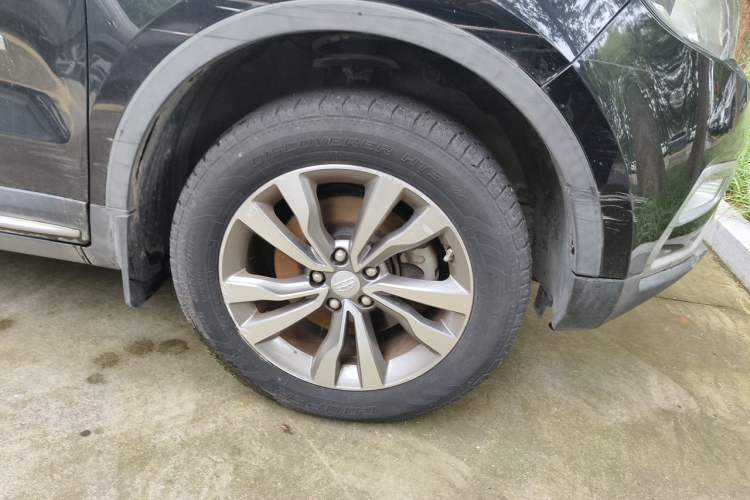 Used Geely Auto Emgrand X7 Sport 2016 1.8TD Automatic ZhiZun Version Right Front Wheel Hub