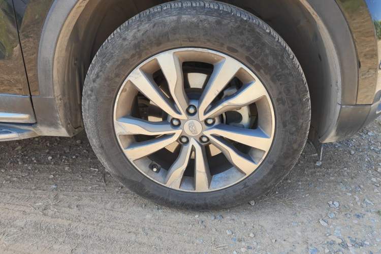 Used Geely Auto Emgrand X7 Sport 2016 1.8TD Automatic ZhiZun Version Right Front Wheel Hub
