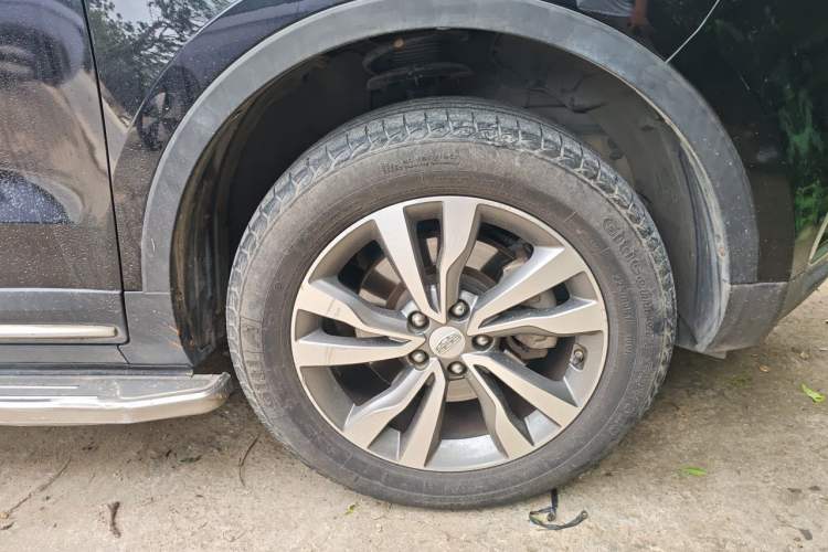 Used Geely Auto Emgrand X7 Sport 2016 2.0L Manual ZhiShang Version Right Front Wheel Hub