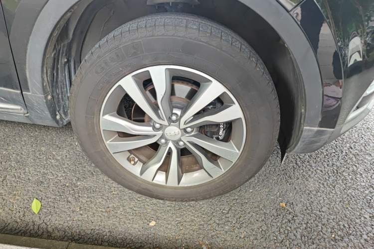 Used Geely Auto Emgrand X7 Sport 2016 1.8TD Automatic ZhiZun Version Right Front Wheel Hub