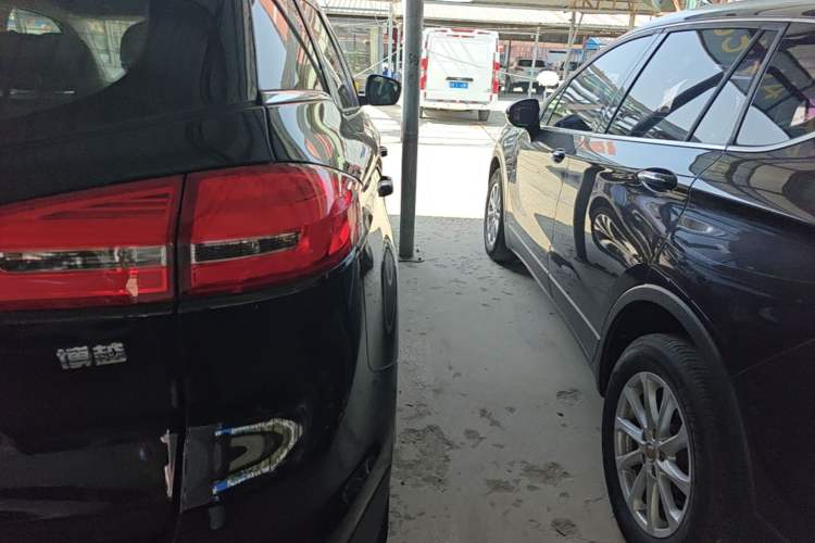 Used Geely Auto Emgrand X7 Sport 2016 1.8TD Automatic ZhiShang Model Right Rear Taillight