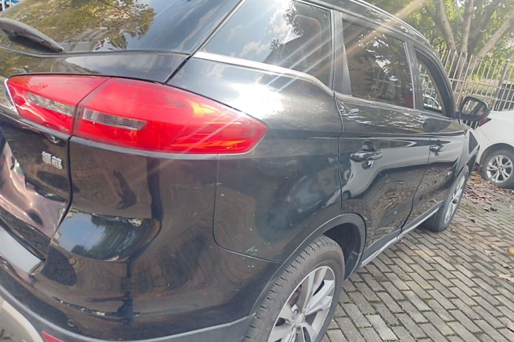 Used Geely Auto Emgrand X7 Sport 2016 1.8TD Automatic Smart Connectivity Version Right Rear Taillight