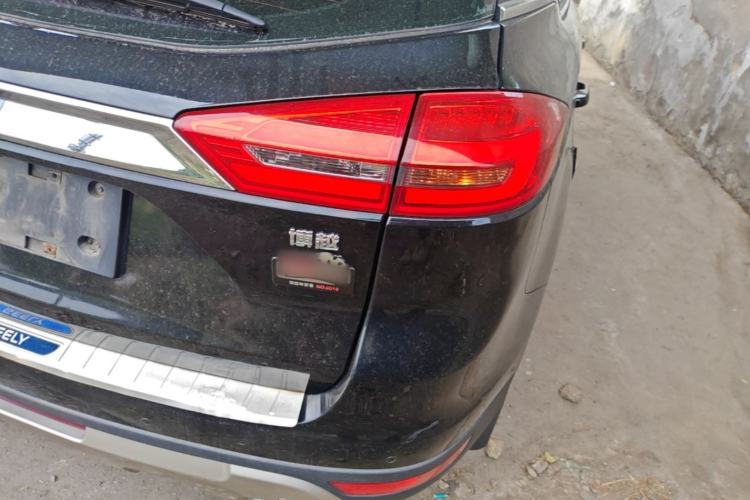 Used Geely Auto Emgrand X7 Sport 2016 1.8TD Automatic Smart Model Right Rear Taillight