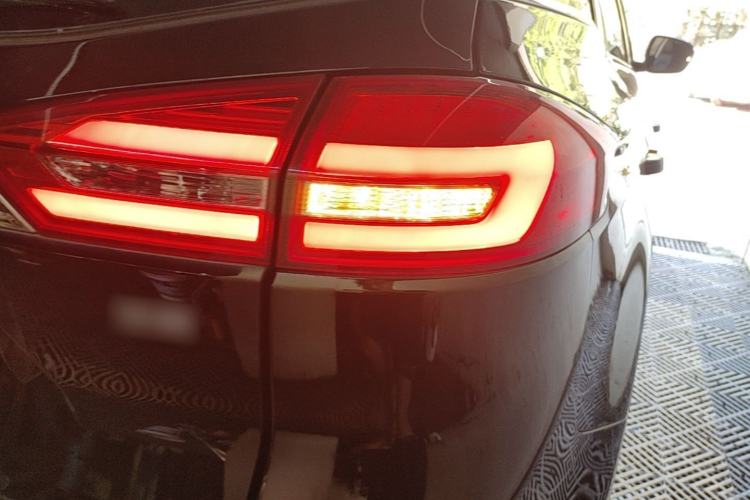 Used Geely Auto Emgrand X7 Sport 2016 2.0L Manual ZhiShang Version Right Rear Taillight