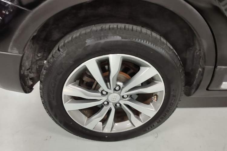 Used Geely Auto Emgrand X7 Sport 2016 1.8TD Automatic ZhiShang Model Right Rear Wheel Hub
