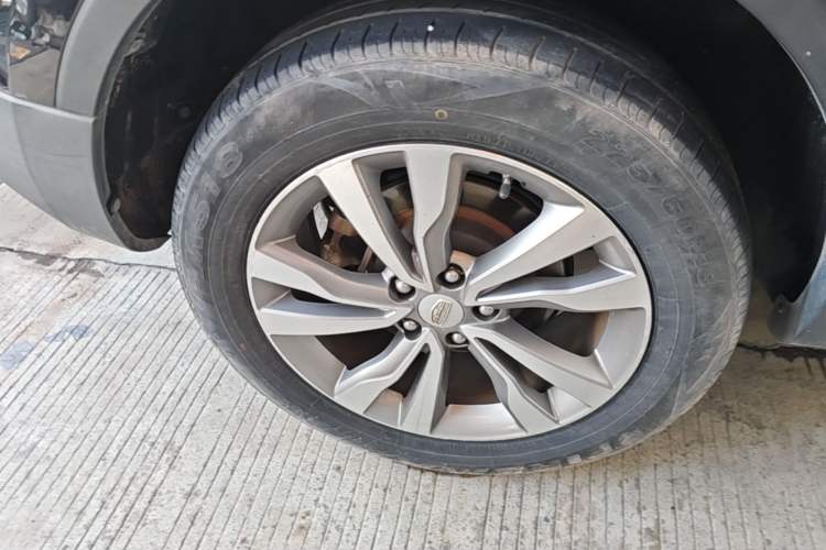 Used Geely Auto Emgrand X7 Sport 2016 1.8TD Automatic ZhiZun Version Right Rear Wheel Hub
