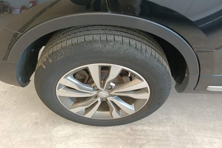 Used Geely Auto Emgrand X7 Sport 2016 2.0L Manual ZhiShang Version Right Rear Wheel Hub