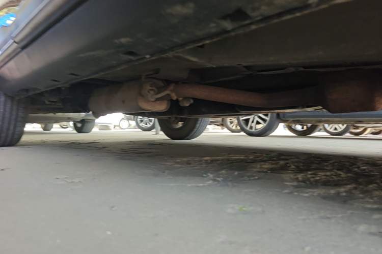 Used Geely Auto Emgrand X7 Sport 2016 1.8TD Automatic ZhiShang Model Right Side Sill