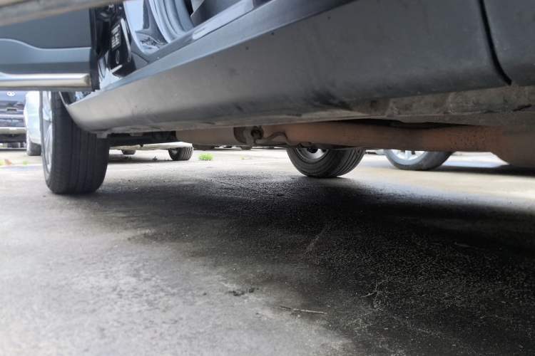 Used Geely Auto Emgrand X7 Sport 2016 2.0L Manual Smart Connect Version Right Side Sill
