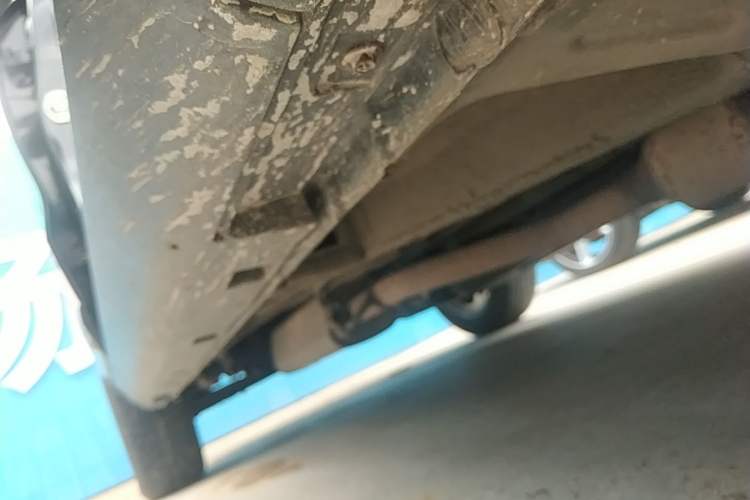 Used Geely Auto Emgrand X7 Sport 2016 1.8TD Automatic ZhiZun Version Right Side Sill