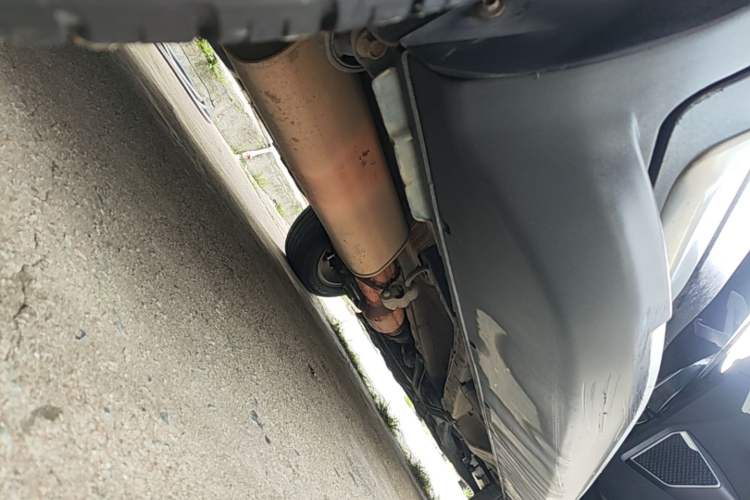 Used Geely Auto Emgrand X7 Sport 2016 1.8TD Automatic Smart Model Right Side Sill