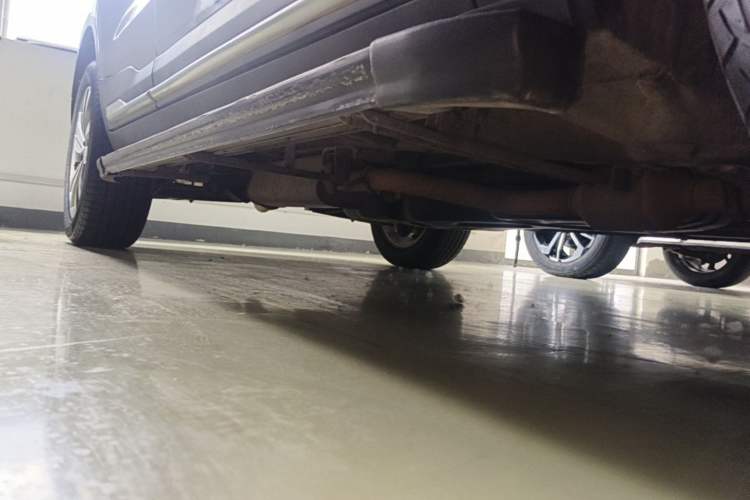 Used Geely Auto Emgrand X7 Sport 2016 2.0L Manual Smart Connect Version Right Side Sill