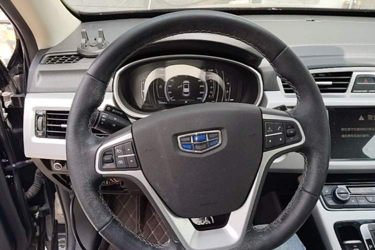Used Geely Auto Emgrand X7 Sport 2016 1.8TD Automatic Smart Model Steering Wheel