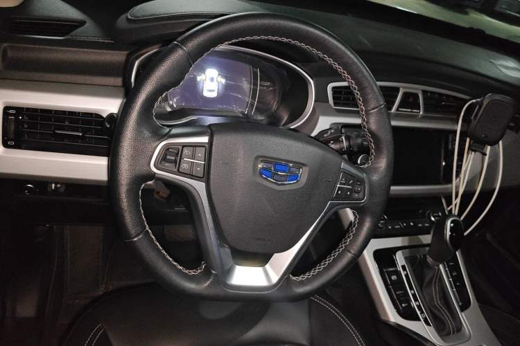 Used Geely Auto Emgrand X7 Sport 2016 1.8TD Automatic Smart Model Steering Wheel