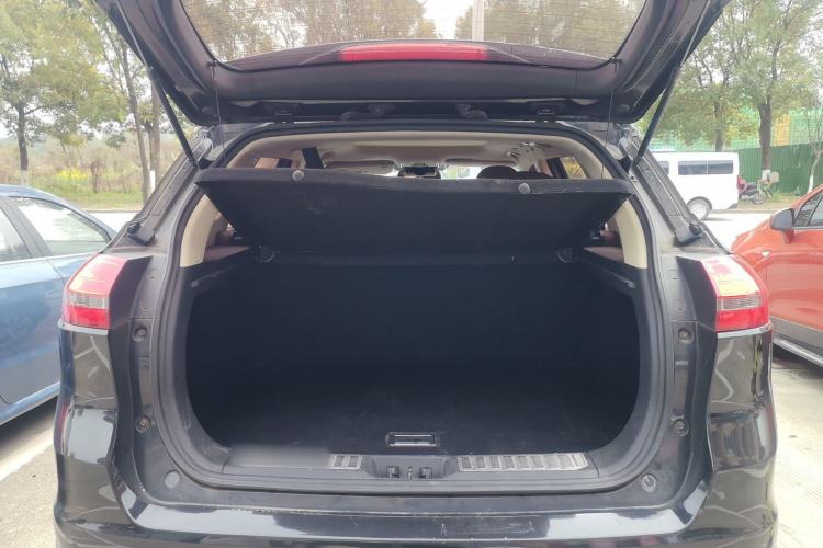 Used Geely Auto Emgrand X7 Sport 2016 1.8TD Automatic ZhiZun Version Trunk