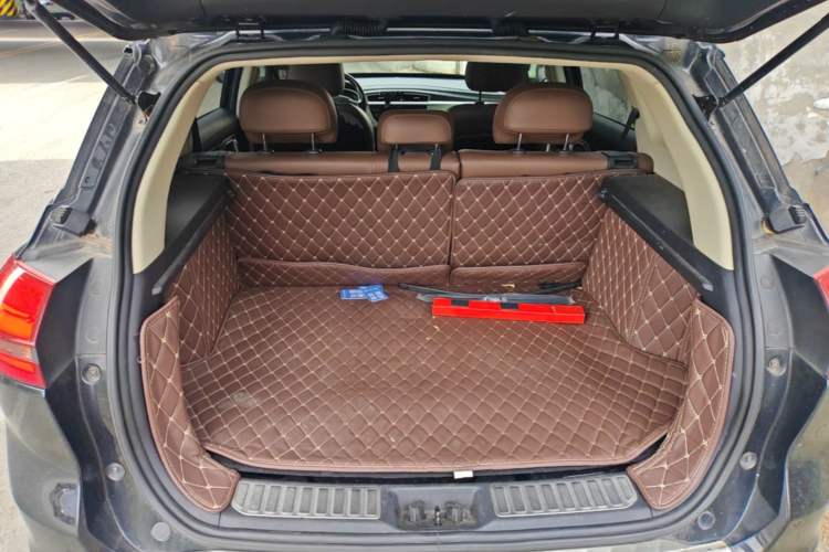 Used Geely Auto Emgrand X7 Sport 2016 1.8TD Automatic Smart Model Trunk