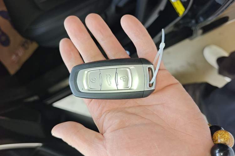 Used Geely Auto Emgrand X7 Sport 2016 1.8TD Automatic ZhiShang Model Vehicle Key