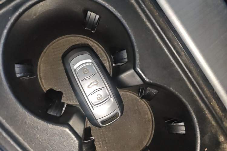 Used Geely Auto Emgrand X7 Sport 2016 1.8TD Automatic Smart Model Vehicle Key