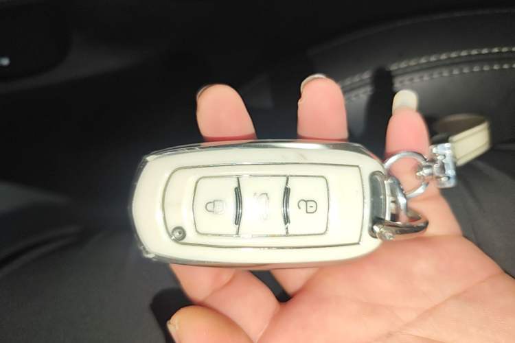 Used Geely Auto Emgrand X7 Sport 2016 1.8TD Automatic ZhiShang Model Vehicle Key