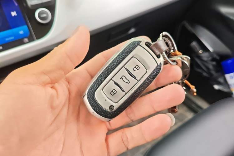 Used Geely Auto Emgrand X7 Sport 2016 2.0L Manual ZhiShang Version Vehicle Key