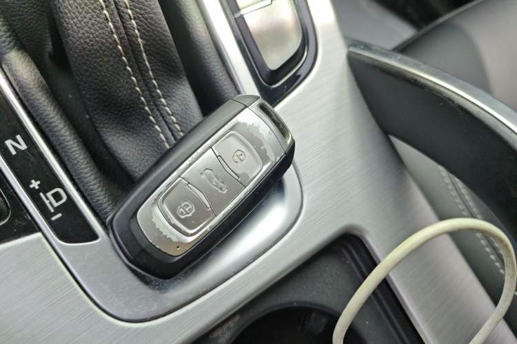 Used Geely Auto Emgrand X7 Sport 2016 1.8TD Automatic Smart Model Vehicle Key