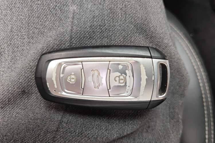 Used Geely Auto Emgrand X7 Sport 2016 1.8TD Automatic Smart Model Vehicle Key