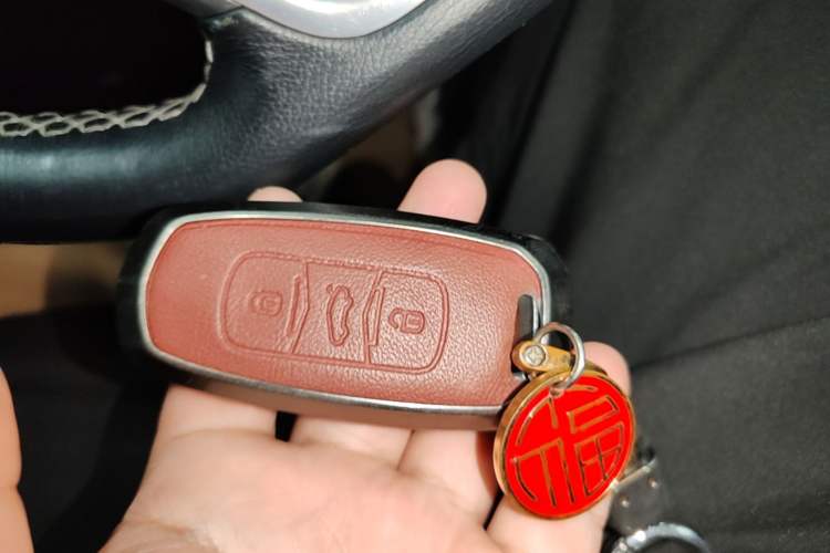 Used Geely Auto Emgrand X7 Sport 2016 1.8TD Automatic ZhiShang Model Vehicle Key