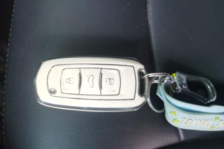 Used Geely Auto Emgrand X7 Sport 2016 2.0L Manual ZhiShang Version Vehicle Key