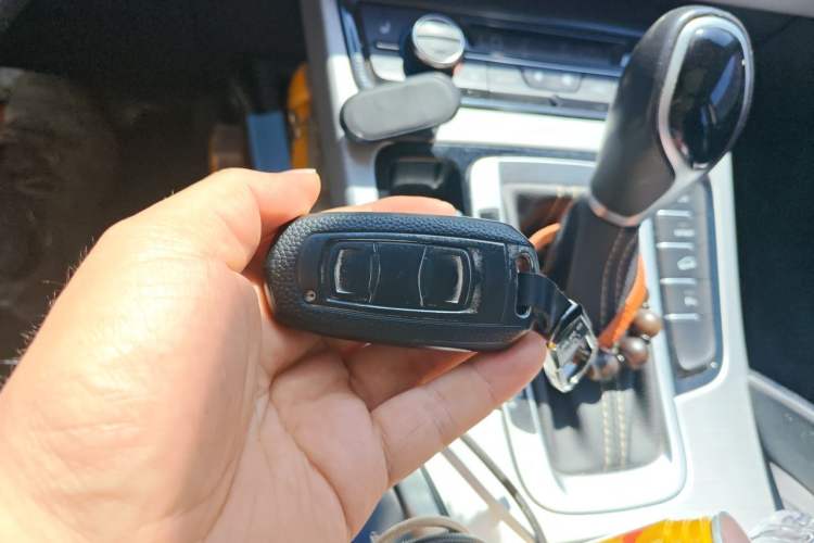 Used Geely Auto Emgrand X7 Sport 2016 1.8TD Automatic Smart Model Vehicle Key