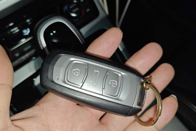 Used Geely Auto Emgrand X7 Sport 2016 1.8TD Automatic Smart Model Vehicle Key