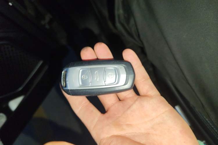 Used Geely Auto Emgrand X7 Sport 2016 1.8TD Automatic Smart Model Vehicle Key