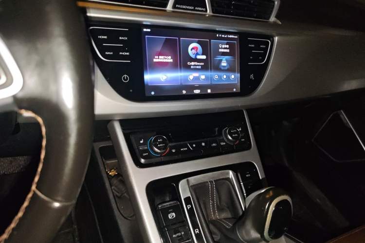 Used Geely Auto Emgrand X7 Sport 2016 1.8TD Automatic ZhiZun Version Audio And AC Panel