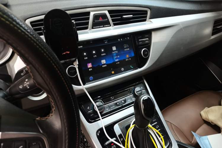 Used Geely Auto Emgrand X7 Sport 2016 1.8TD Automatic ZhiZun Version Audio And AC Panel