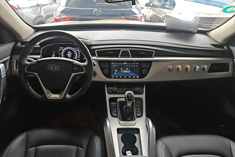 Used Geely Auto Emgrand X7 Sport 2016 2.0L Manual Smart Connect Version Center Console