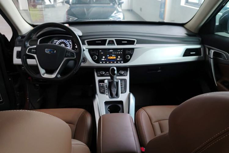Used Geely Auto Emgrand X7 Sport 2016 1.8TD Automatic ZhiZun Version Center Console