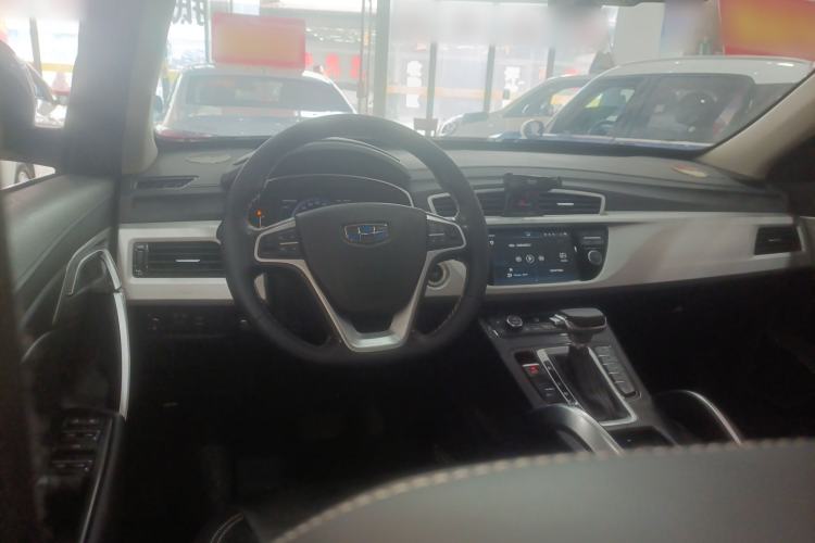 Used Geely Auto Emgrand X7 Sport 2016 1.8TD Automatic Smart Model Center Console