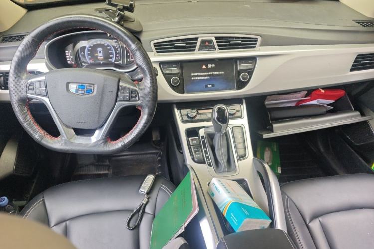 Used Geely Auto Emgrand X7 Sport 2016 1.8TD Automatic Smart Model Center Console