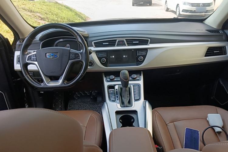 Used Geely Auto Emgrand X7 Sport 2016 1.8TD Automatic ZhiZun Version Center Console