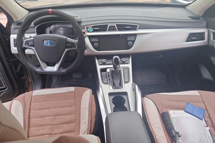Used Geely Auto Emgrand X7 Sport 2016 1.8TD Automatic Smart Model Center Console