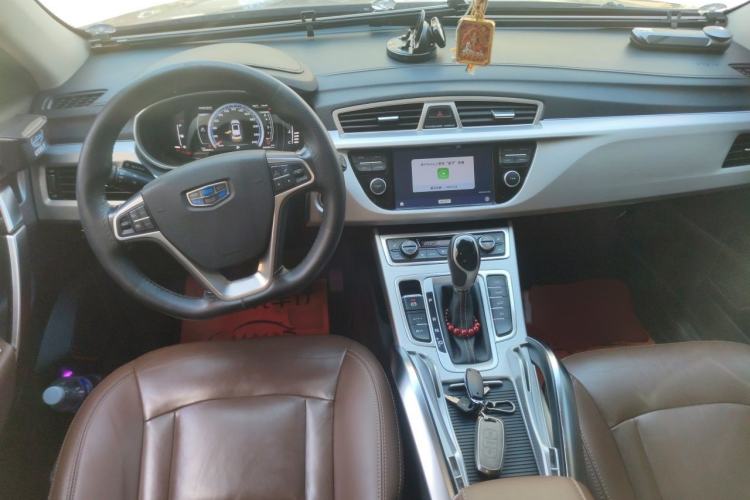 Used Geely Auto Emgrand X7 Sport 2016 1.8TD Automatic ZhiZun Version Center Console