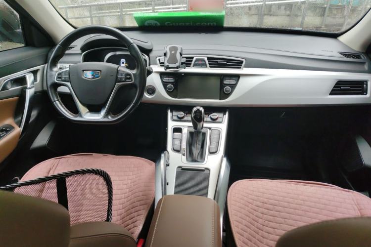 Used Geely Auto Emgrand X7 Sport 2016 1.8TD Automatic ZhiZun Version Center Console