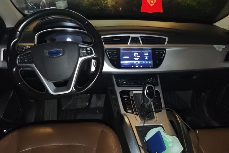 Used Geely Auto Emgrand X7 Sport 2016 1.8TD Automatic ZhiZun Version Center Console