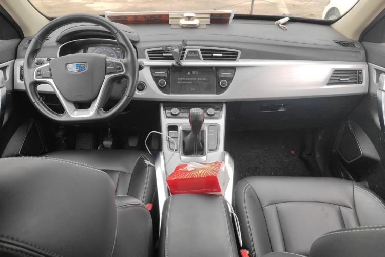 Used Geely Auto Emgrand X7 Sport 2016 2.0L Manual Smart Connect Version Center Console