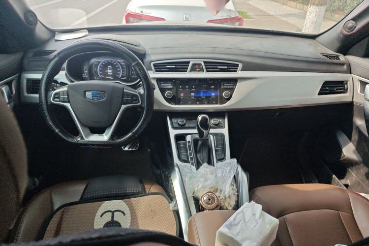 Used Geely Auto Emgrand X7 Sport 2016 1.8TD Automatic ZhiZun Version Center Console