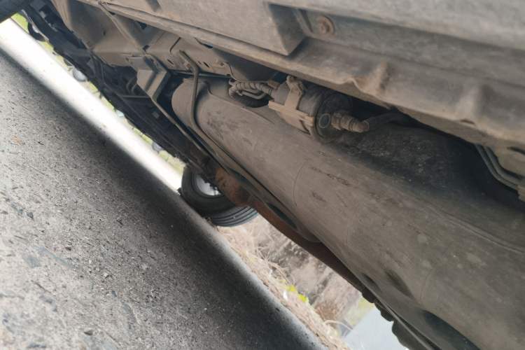 Used Geely Auto Emgrand X7 Sport 2016 2.0L Manual ZhiShang Version Chassis Front Left